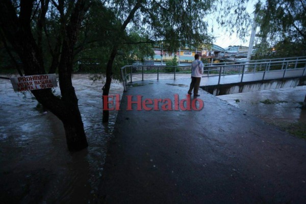 FOTOS: Así está la capital de Honduras ante imparable lluvia