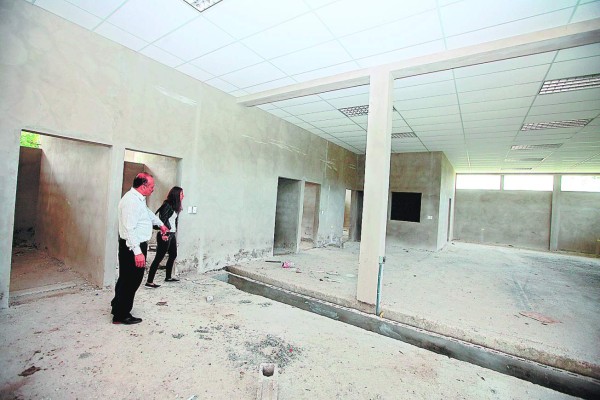 Ejecutan millonaria inversión en el Hospital Psiquiátrico Santa Rosita