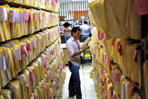 Al menos 400 empleados quedarán fuera del hospital Escuela