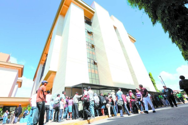 Extranjeros se hacen pasar por sordomudos para traficar en el RNP