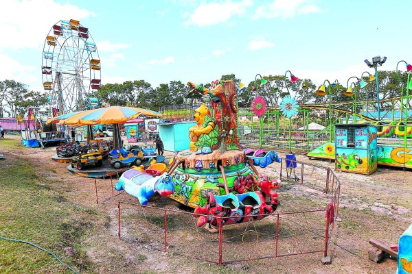 Ganaderos y agricultores de FM comienzan su feria