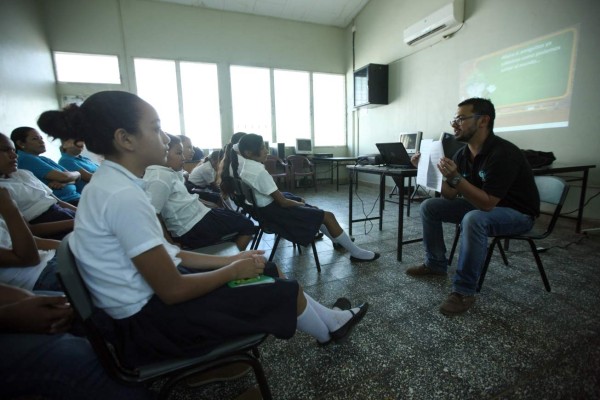 Escuelas amplían conocimientos sobre la separación de los desechos
