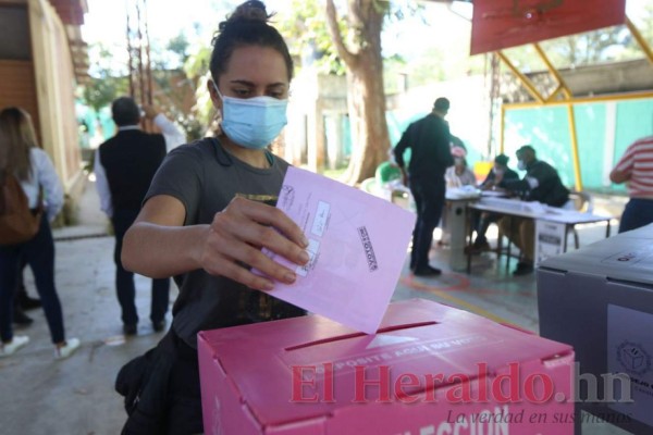 Poca afluencia de jóvenes en las elecciones primarias 2021 (FOTOS)
