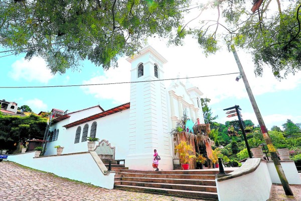 La pintoresca Santa Lucía derrocha cultura y fiesta