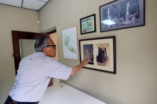 Luciano Durón: 'Sentir el humo del puro es uno de mis placeres”