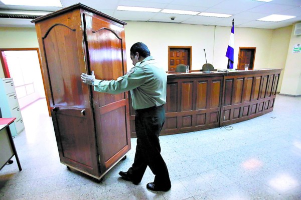 Indagarán infidencia de abogados en Honduras