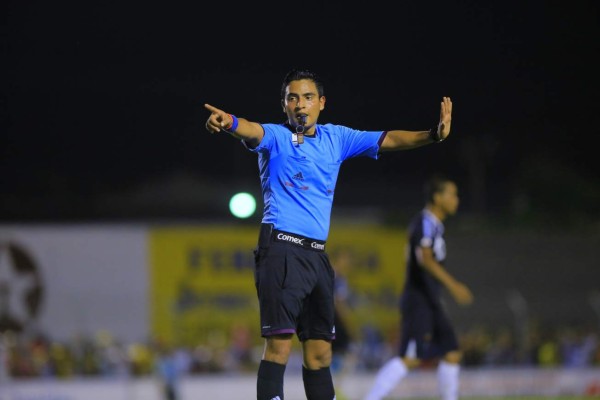 Presionados árbitros hondureños por Torneo Apertura
