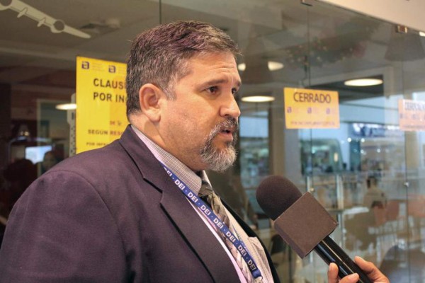 Denuncian a funcionario de la DEI por abuso de autoridad