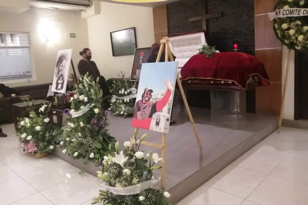 Luto y desconsuelo en el último adiós a Cepillín (FOTOS)  