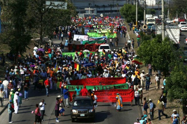 Masiva protesta para exigir justicia por la muerte de activistas del Copinh&nbsp;&nbsp;&nbsp;