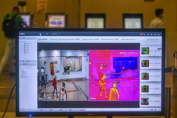 FOTOS: Panamá instala cámaras térmicas para detectar personas con Covid-19&nbsp;&nbsp;