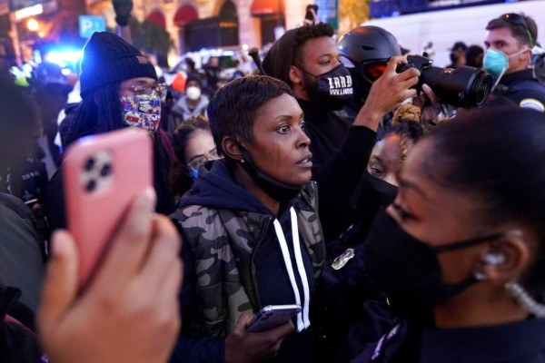 FOTOS: Inician primeras protestas en espera de resultados de las elecciones en Estados Unidos