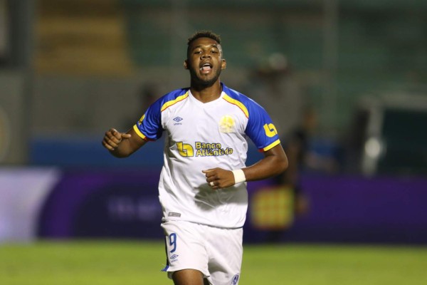 La dupla más goleadora del Clausura viste de blanco: Bengtson y Benguché