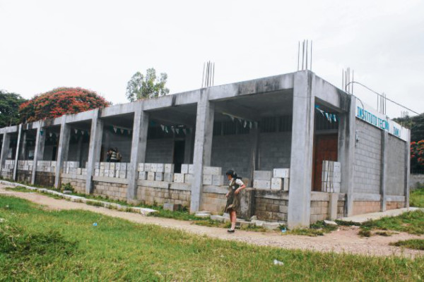 En el vil abandono instituto técnico Danlí