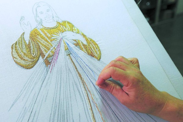 Cuadros que hilvanan éxito y pintan creatividad