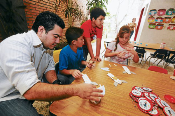Preparan tierno detalle navideño en Tegucigalpa