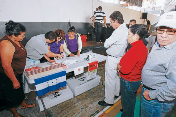 Honduras: Casi 300 mil votos nulos y blancos