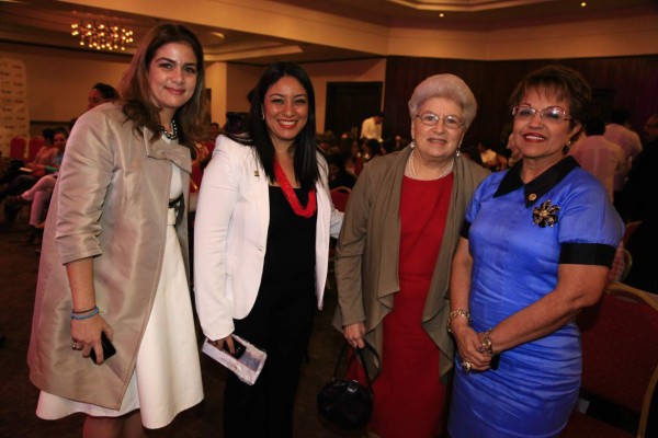 Merecido reconocimiento a mujeres ejemplares