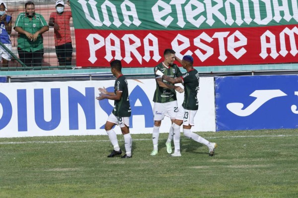 Aficionados del Yankel Rosenthal disfrutaron el festín de goles de Marathón contra Lobos UPNFM