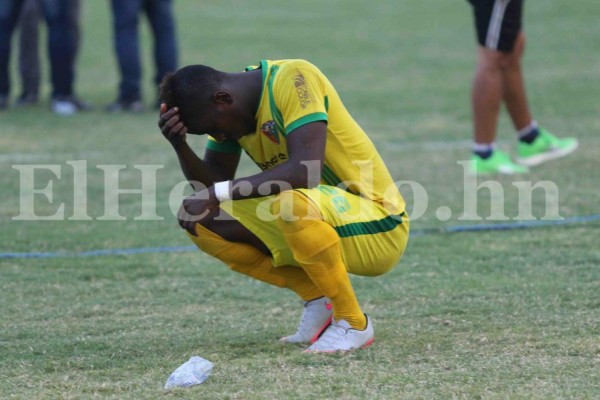 Las lágrimas del Social Sol tras el descenso de la Primera División