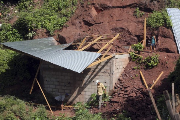 Honduras: Roca destruyó su nuevo hogar