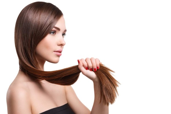¿Cómo cuidar el cabello bajo los rayos del sol?