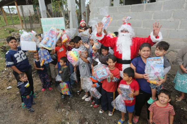 Reinó la felicidad entre los niños de la Villa Peniel
