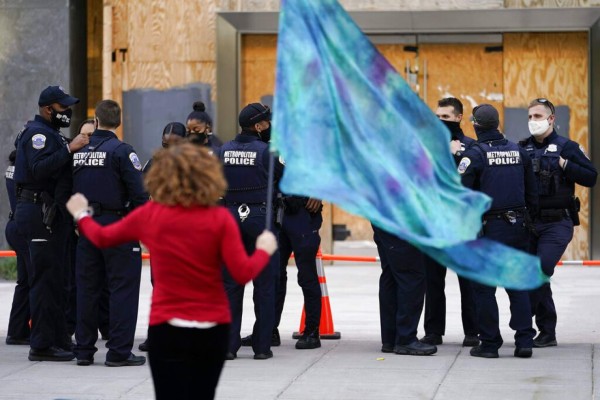 FOTOS: Inician primeras protestas en espera de resultados de las elecciones en Estados Unidos