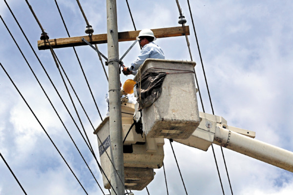 Unas 310,000 familias quedarán sin subsidio de la ENEE