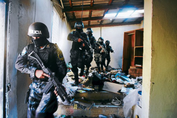 Consejo analiza Ley de Depuración de la Policía