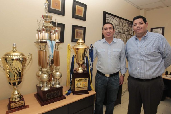 Julio Gutiérrez: 'El secreto nuestro en este partido fue el estadio lleno”