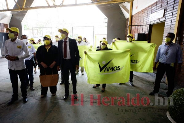 Partidos acuden al CNE y presentan planillas en los tres niveles electivos (FOTOS)