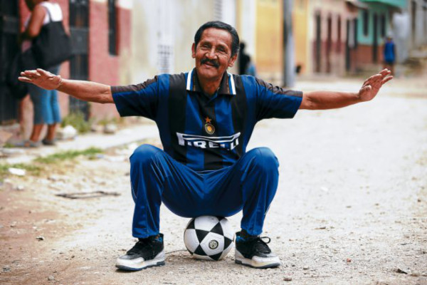 El día que Min se sentó en la pelota en pleno derbi...