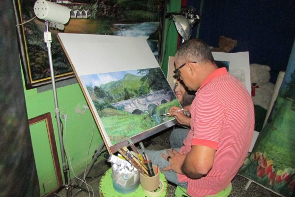 Jorge Ávila, un pintor autodidacta, orgullo de Danlí