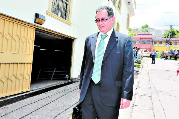 Dos detenciones judiciales contra Mario Zelaya por desfalco al IHSS