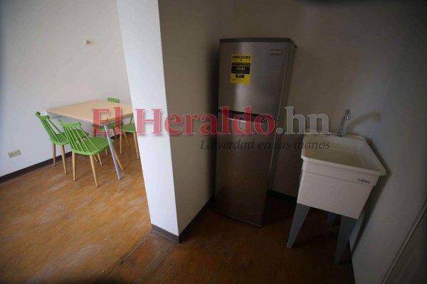 Así lucen por dentro las casas contenedores construidas al sur de la capital (FOTOS)