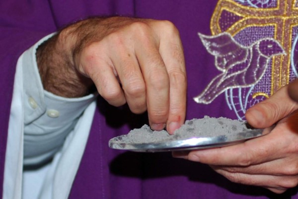 Iglesia llama a renovar la esperanza y la fe en atípico inicio de Cuaresma