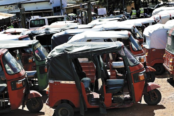 Ilegales más de 15,000 mototaxis en Honduras