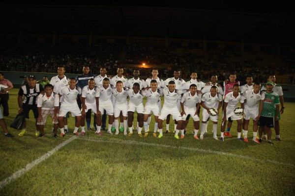 Juticalpa presentó su plantel