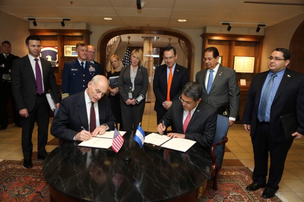 Honduras y EE UU acuerdan combate conjunto al crimen transnacional