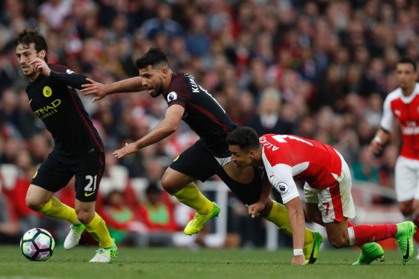 Kun Agüero se acerca a la cabeza de la tabla de goleadores de la Premier League