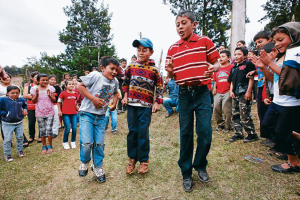 Soli-Diario es alegría y esperanza en Las Trojas, montaña de Azacualpa
