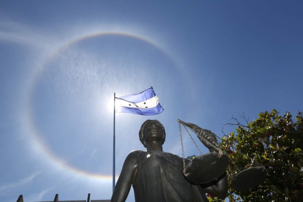 JOH: Es momento no solo de depurar, sino también de certificar el MP y la CSJ