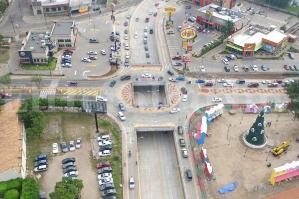 Honduras: Restablecen vías en el bulevar Juan Pablo II