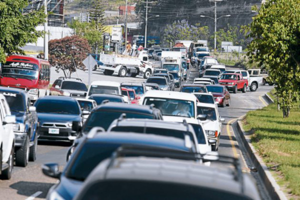 Piden al gobierno de Honduras que la rebaja de combustibles se traslade a consumidores