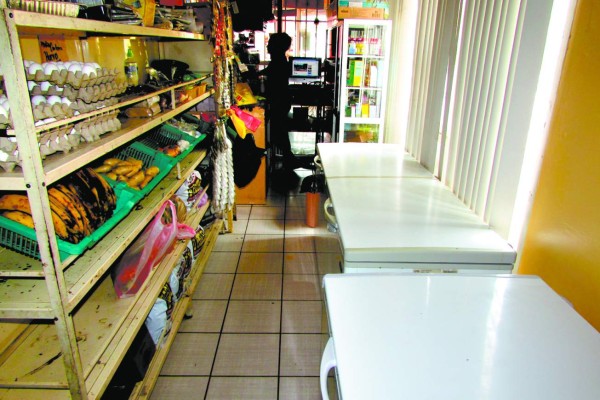 Cortes de energía eléctrica lapidan a los comercios de la zona sur de Honduras