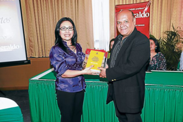 El talento literario fue premiado por EL HERALDO