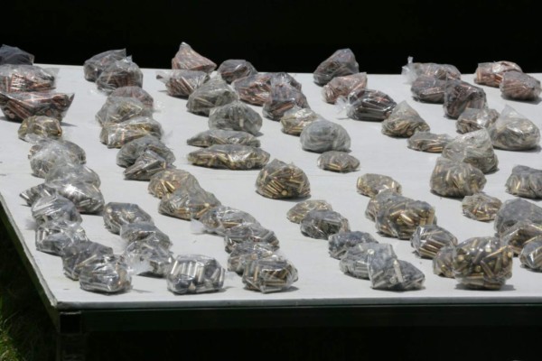 Más de 3 millones de lempiras y potentes armas de fuego hallan en penal de San Pedro Sula