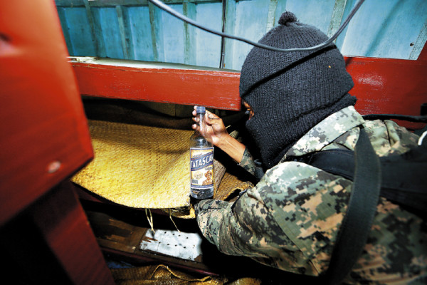 limitadas Inspecciones a botes pesqueros