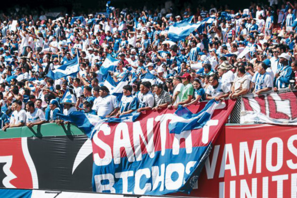 Honduras golea 3-0 a El Salvador previo al debut ante Panamá